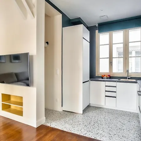 The Perfect Parisian Flat Bd St-germain - Mid Term
