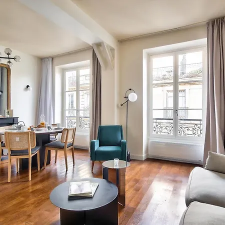 The Perfect Parisian Flat Bd St-germain - Mid Term Paris